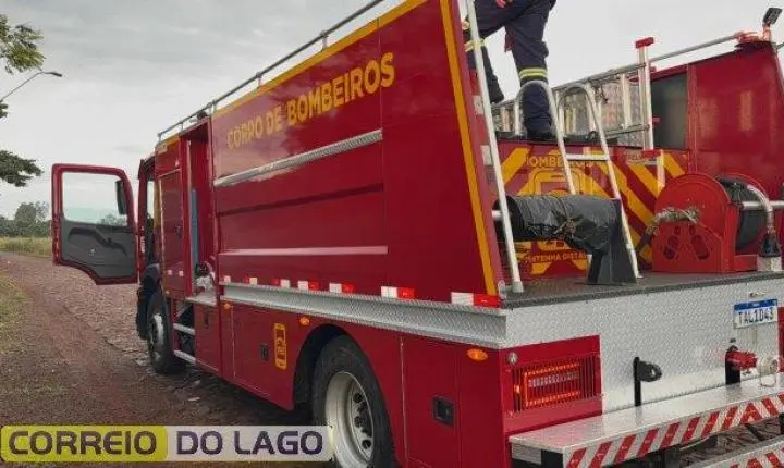 BOATE É DESTRUÍDA POR INCÊNDIO DE GRANDES PROPORÇÕES DURANTE A MADRUGADA EM SANTA HELENA