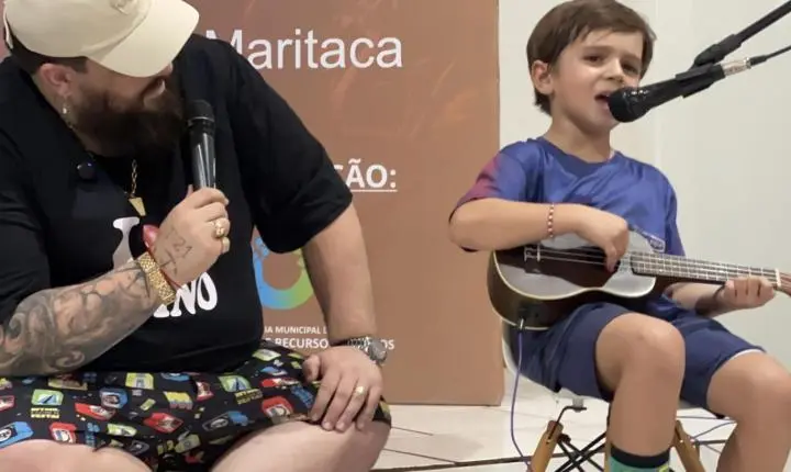 CANTOR PANDA EMOCIONA O BRASIL AO SURPREENDER MENINO DE MATELÂNDIA APÓS VÍDEO VIRAL