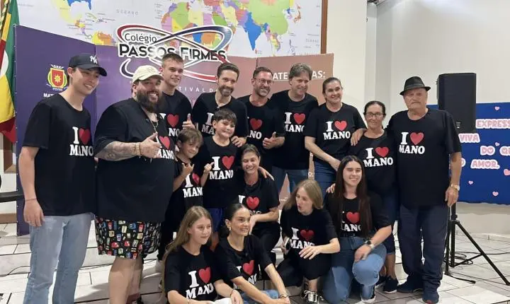 CANTOR PANDA EMOCIONA O BRASIL AO SURPREENDER MENINO DE MATELÂNDIA APÓS VÍDEO VIRAL