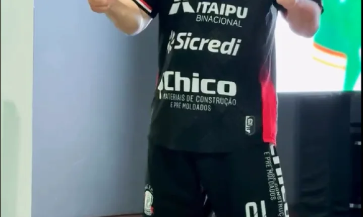 CARAMURU FUTEBOL CLUBE APRESENTA NOVOS UNIFORMES E REFORÇA PROJETO QUE VAI ALÉM DO FUTEBOL