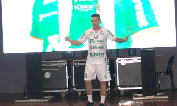 CARAMURU FUTEBOL CLUBE APRESENTA NOVOS UNIFORMES E REFORÇA PROJETO QUE VAI ALÉM DO FUTEBOL