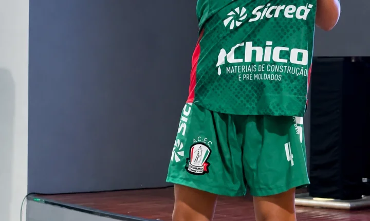 CARAMURU FUTEBOL CLUBE APRESENTA NOVOS UNIFORMES E REFORÇA PROJETO QUE VAI ALÉM DO FUTEBOL