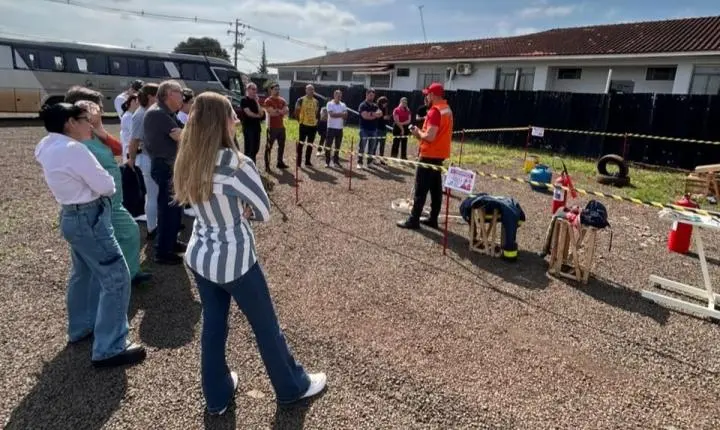 CIPA PROMOVE RECICLAGEM DA BRIGADA DE INCÊNDIO DO HOSPITAL E MATERNIDADE ITAIPULÂNDIA