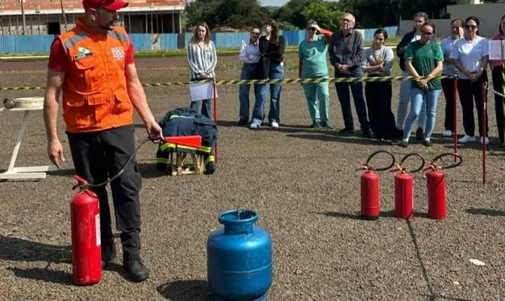 CIPA PROMOVE RECICLAGEM DA BRIGADA DE INCÊNDIO DO HOSPITAL E MATERNIDADE ITAIPULÂNDIA