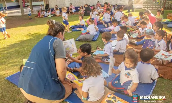 CMEI MOACIR MICHELETTO PROMOVE DIA ESPECIAL DE LEITURA EM MEDIANEIRA