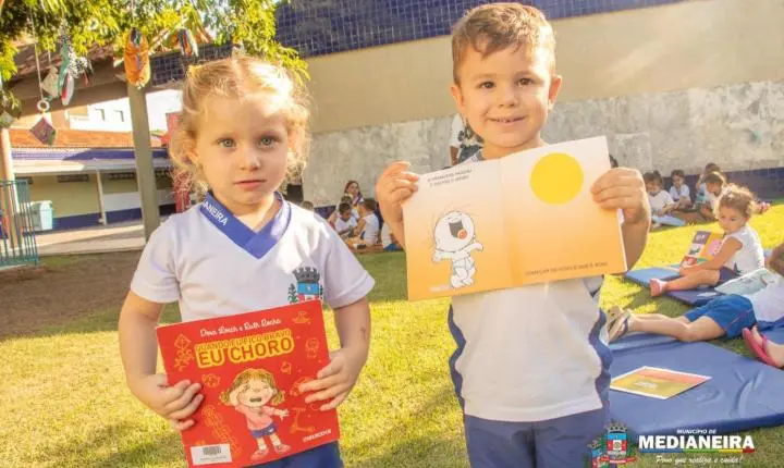 CMEI MOACIR MICHELETTO PROMOVE DIA ESPECIAL DE LEITURA EM MEDIANEIRA