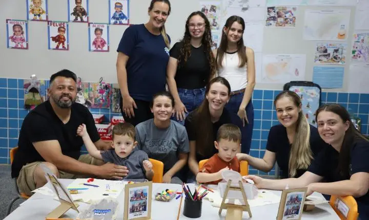 CMEIGI ENCERRA SEMANA DA CRIANÇA COM A 2ª NOITE DA FAMÍLIA EM ITAIPULÂNDIA
