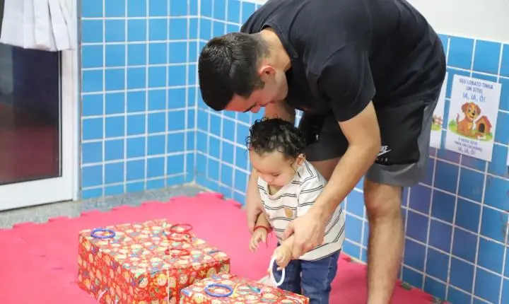 CMEIGI ENCERRA SEMANA DA CRIANÇA COM A 2ª NOITE DA FAMÍLIA EM ITAIPULÂNDIA