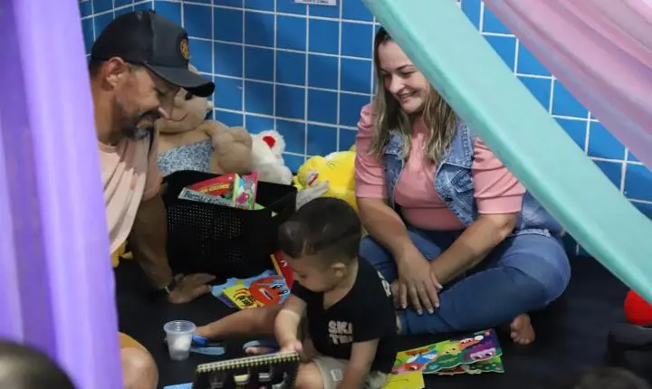 CMEIGI ENCERRA SEMANA DA CRIANÇA COM A 2ª NOITE DA FAMÍLIA EM ITAIPULÂNDIA