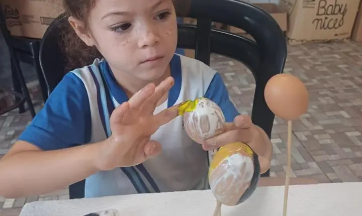 CRAS DE ITAIPULÂNDIA PROMOVE ATIVIDADE DE PÁSCOA COM CRIANÇAS E ADOLESCENTES DO SCFV