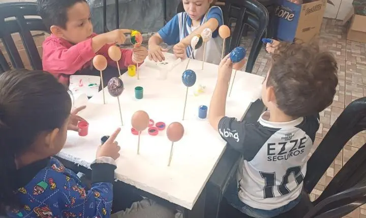CRAS DE ITAIPULÂNDIA PROMOVE ATIVIDADE DE PÁSCOA COM CRIANÇAS E ADOLESCENTES DO SCFV