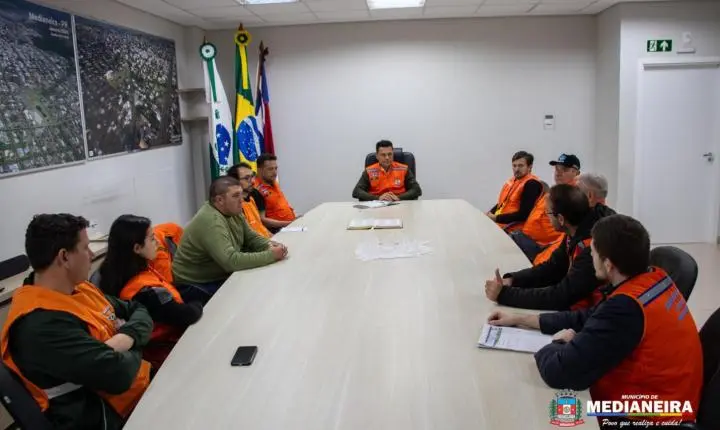 DEFESA CIVIL DE MEDIANEIRA DEFINE AÇÕES PREVENTIVAS PARA ENFRENTAMENTO DE RISCOS CLIMÁTICOS