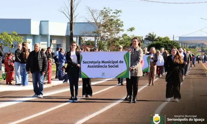 DESFILE DE 7 DE SETEMBRO REÚNE COMUNIDADE E CELEBRA 204 ANOS DA INDEPENDÊNCIA DO BRASIL EM SERRANÓPOLIS DO IGUAÇU