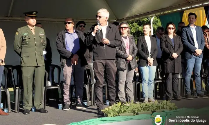 DESFILE DE 7 DE SETEMBRO REÚNE COMUNIDADE E CELEBRA 204 ANOS DA INDEPENDÊNCIA DO BRASIL EM SERRANÓPOLIS DO IGUAÇU