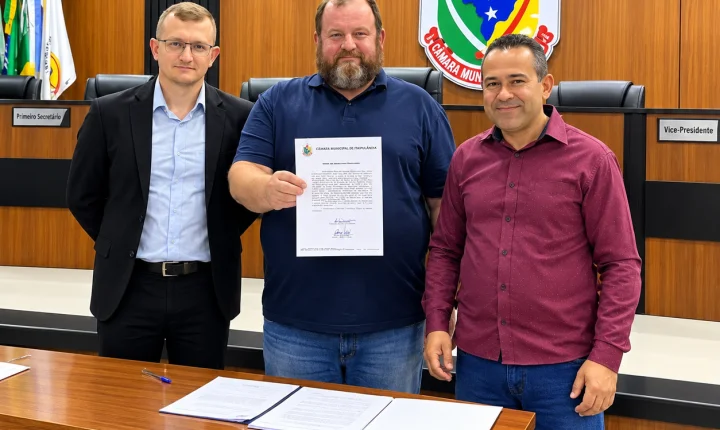 DOIS NOVOS SERVIDORES TOMAM POSSE NA CÂMARA DE ITAIPULÂNDIA