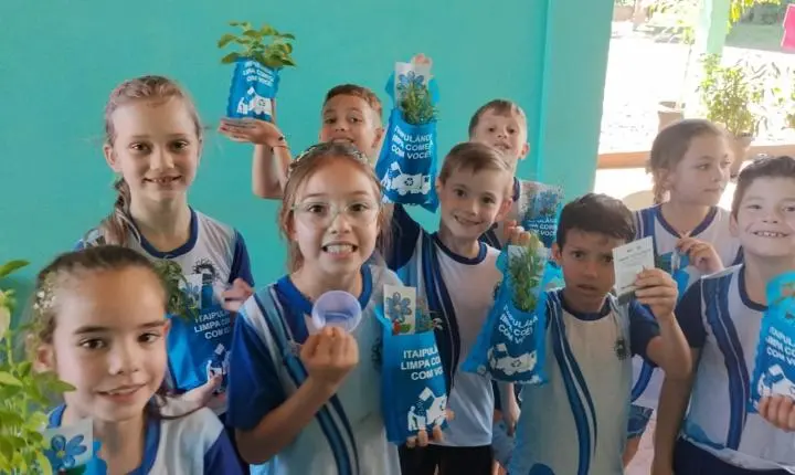 EDUCAÇÃO AMBIENTAL LEVA ALUNOS AO VIVEIRO MUNICIPAL DE SÃO JOSÉ DO ITAVÓ