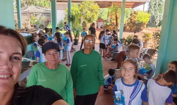 EDUCAÇÃO AMBIENTAL LEVA ALUNOS AO VIVEIRO MUNICIPAL DE SÃO JOSÉ DO ITAVÓ