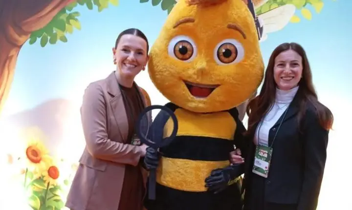 EDUCAÇÃO DE ITAIPULÂNDIA PARTICIPA DO SUMMIT EDUCAÇÃO SICREDI 2026