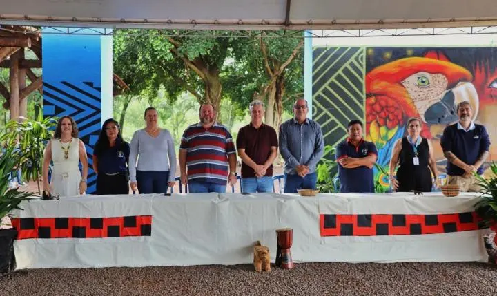 ESCOLA ESTADUAL ARANDU RENDA REALIZA ABERTURA DA 8ª SEMANA CULTURAL INDÍGENA EM ITAIPULÂNDIA