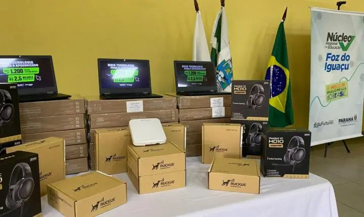 ESCOLA MUNICIPAL RONDÔNIA DE ITAIPULÂNDIA RECEBE KIT TECNOLÓGICO PELO PROGRAMA INDICA PARANÁ