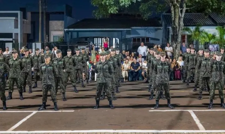 FORMATURA DE MATRÍCULA DÁ INÍCIO À INSTRUÇÃO 2026 DO TIRO DE GUERRA EM MEDIANEIRA