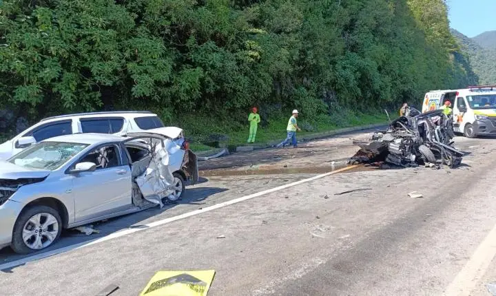 FREIOS ISOLADOS: FALHA EM CARRETA PODE TER CAUSADO TRAGÉDIA NA BR-277 E DEIXADO DOIS MORTOS