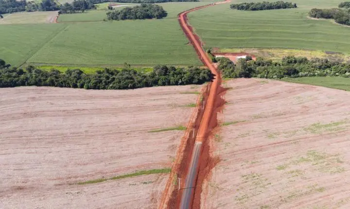 GOVERNADOR AUTORIZA R$ 17 MILHÕES PARA PAVIMENTAÇÃO DE ESTRADA RURAL EM CÉU AZUL