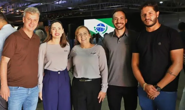 GOVERNADOR RATINHO JUNIOR ANUNCIA PACOTE DE MELHORIAS EM RODOVIAS QUE BENEFICIA ITAIPULÂNDIA E OESTE