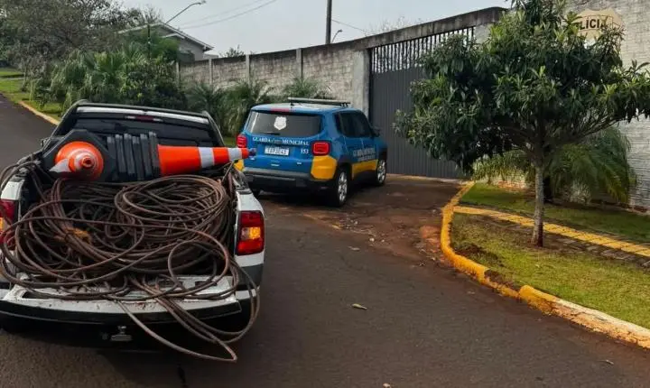 GUARDA MUNICIPAL PRENDE DUPLA E RECUPERA 230 KG DE CABOS FURTADOS EM SÃO MIGUEL DO IGUAÇU