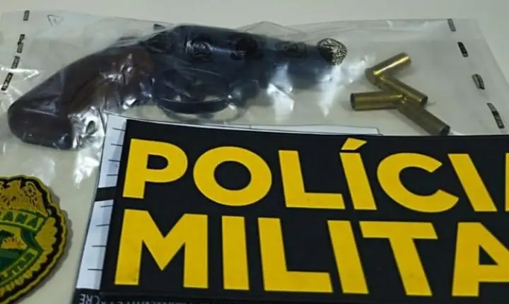 HOMEM É BALEADO APÓS APONTAR ARMA PARA POLICIAIS EM MEDIANEIRA