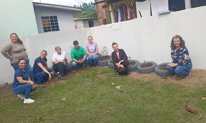 HORTA MEDICINAL É IMPLANTADA EM POSTO DE SAÚDE NO CARAMURU
