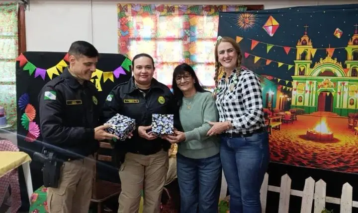 IDOSOS DE MISSAL RECEBEM ORIENTAÇÕES SOBRE GOLPES VIRTUAIS E PRESENCIAIS