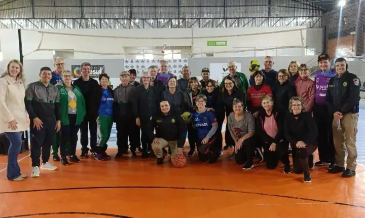 IDOSOS DE MISSAL RECEBEM ORIENTAÇÕES SOBRE GOLPES VIRTUAIS E PRESENCIAIS