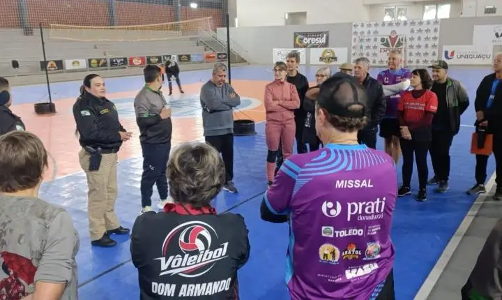 IDOSOS DE MISSAL RECEBEM ORIENTAÇÕES SOBRE GOLPES VIRTUAIS E PRESENCIAIS