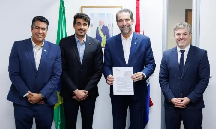 ITAIPU E RECEITA FEDERAL ASSINAM CONVÊNIO PARA AMPLIAÇÃO DA OPERAÇÃO MURALHA INTELIGENTE