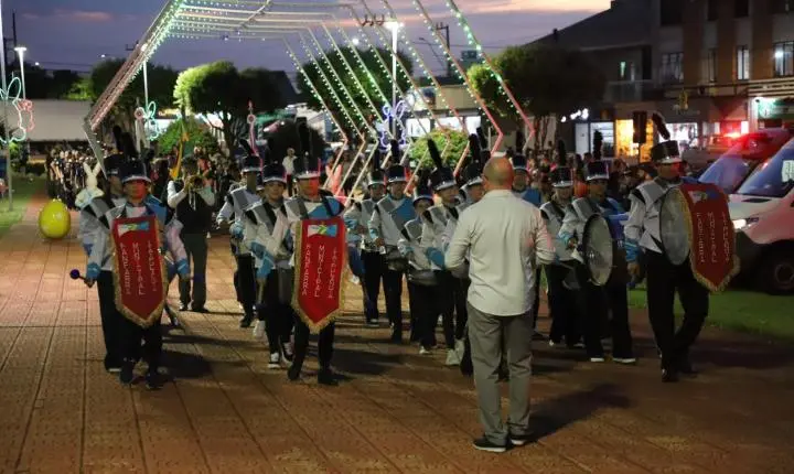 ITAIPULÂNDIA ENTREGA UNIFORMES A 160 ALUNOS DO PROGRAMA GUARDA-VIDAS MIRIM EM CERIMÔNIA OFICIAL