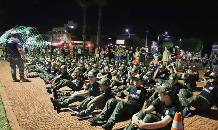 ITAIPULÂNDIA ENTREGA UNIFORMES A 160 ALUNOS DO PROGRAMA GUARDA-VIDAS MIRIM EM CERIMÔNIA OFICIAL