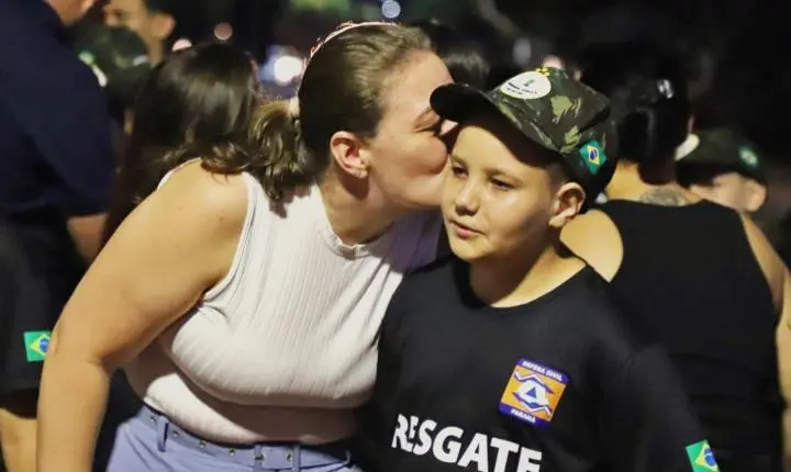 ITAIPULÂNDIA ENTREGA UNIFORMES A 160 ALUNOS DO PROGRAMA GUARDA-VIDAS MIRIM EM CERIMÔNIA OFICIAL