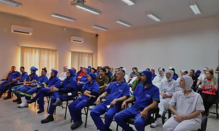 ITAIPULÂNDIA PROMOVE PALESTRA SOBRE SAÚDE MENTAL PARA TRABALHADORES DA FRIVATTI