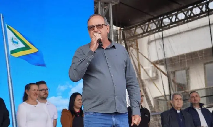 ITAIPULÂNDIA REALIZA DESFILE CÍVICO EM CELEBRAÇÃO À INDEPENDÊNCIA DO BRASIL