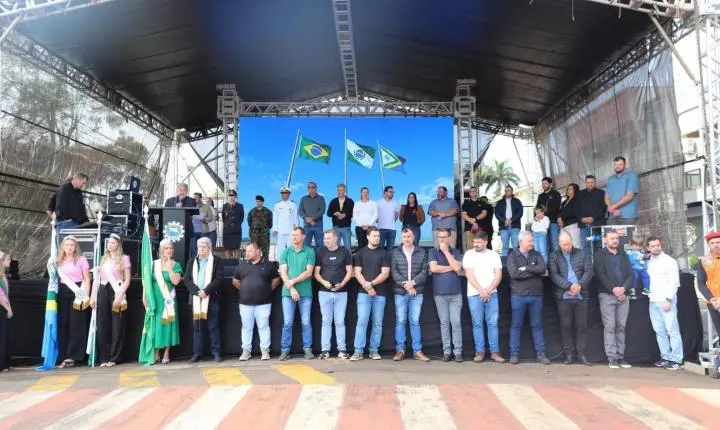 ITAIPULÂNDIA REALIZA DESFILE CÍVICO EM CELEBRAÇÃO À INDEPENDÊNCIA DO BRASIL