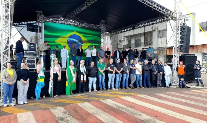 ITAIPULÂNDIA REALIZA DESFILE CÍVICO EM CELEBRAÇÃO À INDEPENDÊNCIA DO BRASIL
