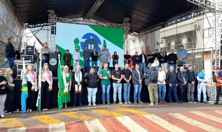 ITAIPULÂNDIA REALIZA DESFILE CÍVICO EM CELEBRAÇÃO À INDEPENDÊNCIA DO BRASIL