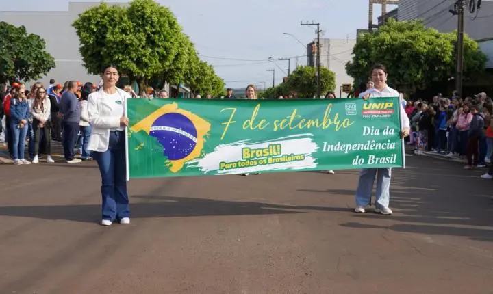 ITAIPULÂNDIA REALIZA DESFILE CÍVICO EM CELEBRAÇÃO À INDEPENDÊNCIA DO BRASIL