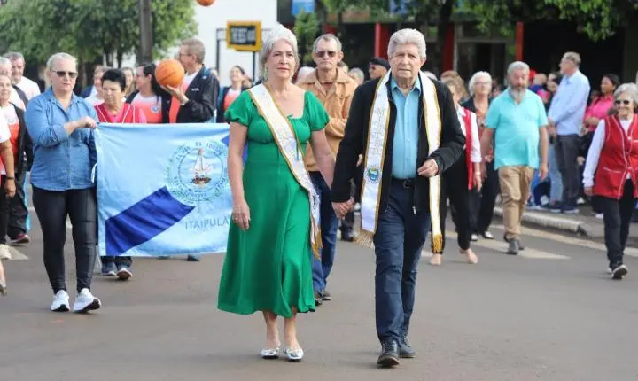ITAIPULÂNDIA REALIZA DESFILE CÍVICO EM CELEBRAÇÃO À INDEPENDÊNCIA DO BRASIL