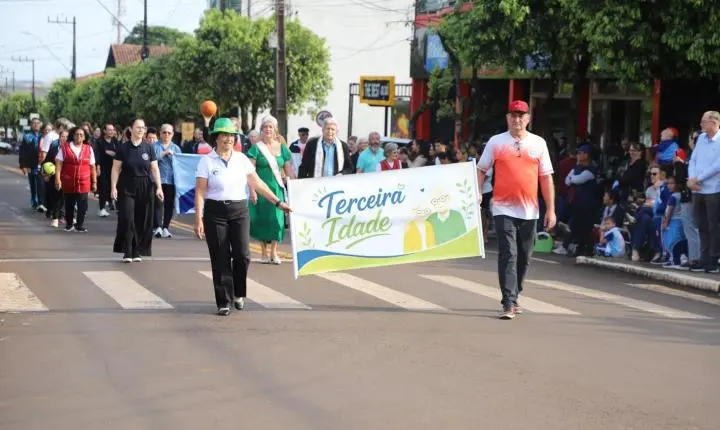 ITAIPULÂNDIA REALIZA DESFILE CÍVICO EM CELEBRAÇÃO À INDEPENDÊNCIA DO BRASIL