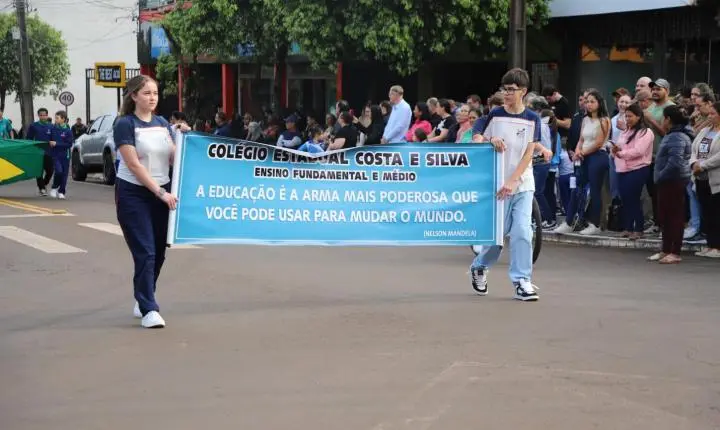 ITAIPULÂNDIA REALIZA DESFILE CÍVICO EM CELEBRAÇÃO À INDEPENDÊNCIA DO BRASIL