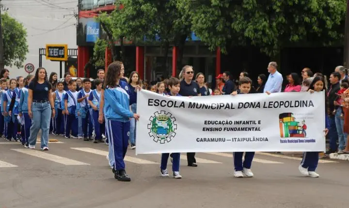 ITAIPULÂNDIA REALIZA DESFILE CÍVICO EM CELEBRAÇÃO À INDEPENDÊNCIA DO BRASIL