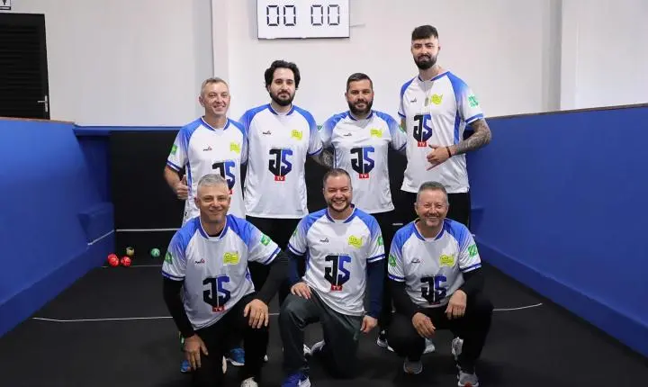 ITAIPULÂNDIA REINAUGURA CANCHA DE BOCHA E HOMENAGEIA VALENCIANO RODRIGUES DE ARAÚJO COM NOVO NOME