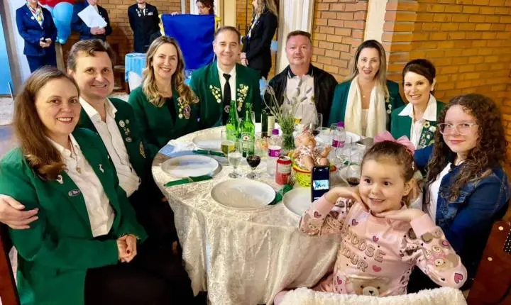 LIONS CLUBE SÃO MIGUEL DO IGUAÇU PRESTIGIA FUNDAÇÃO E POSSE DA DIRETORIA DO LIONS CLUBE MEDIANEIRA AUTISMO